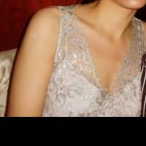 BCBG EUC silver lace dress size 6 - Picture 6 of 7